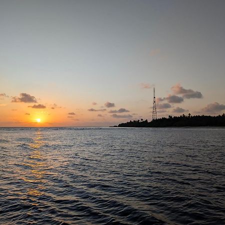 Sunny Breeze View Hotel Hangnaameedhoo Eksteriør billede