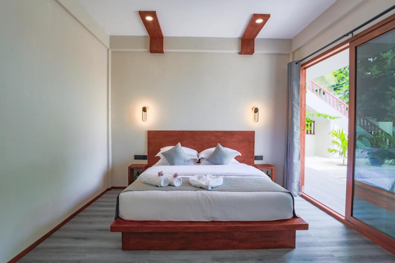 Sunny Breeze View Hotel Hangnaameedhoo Eksteriør billede