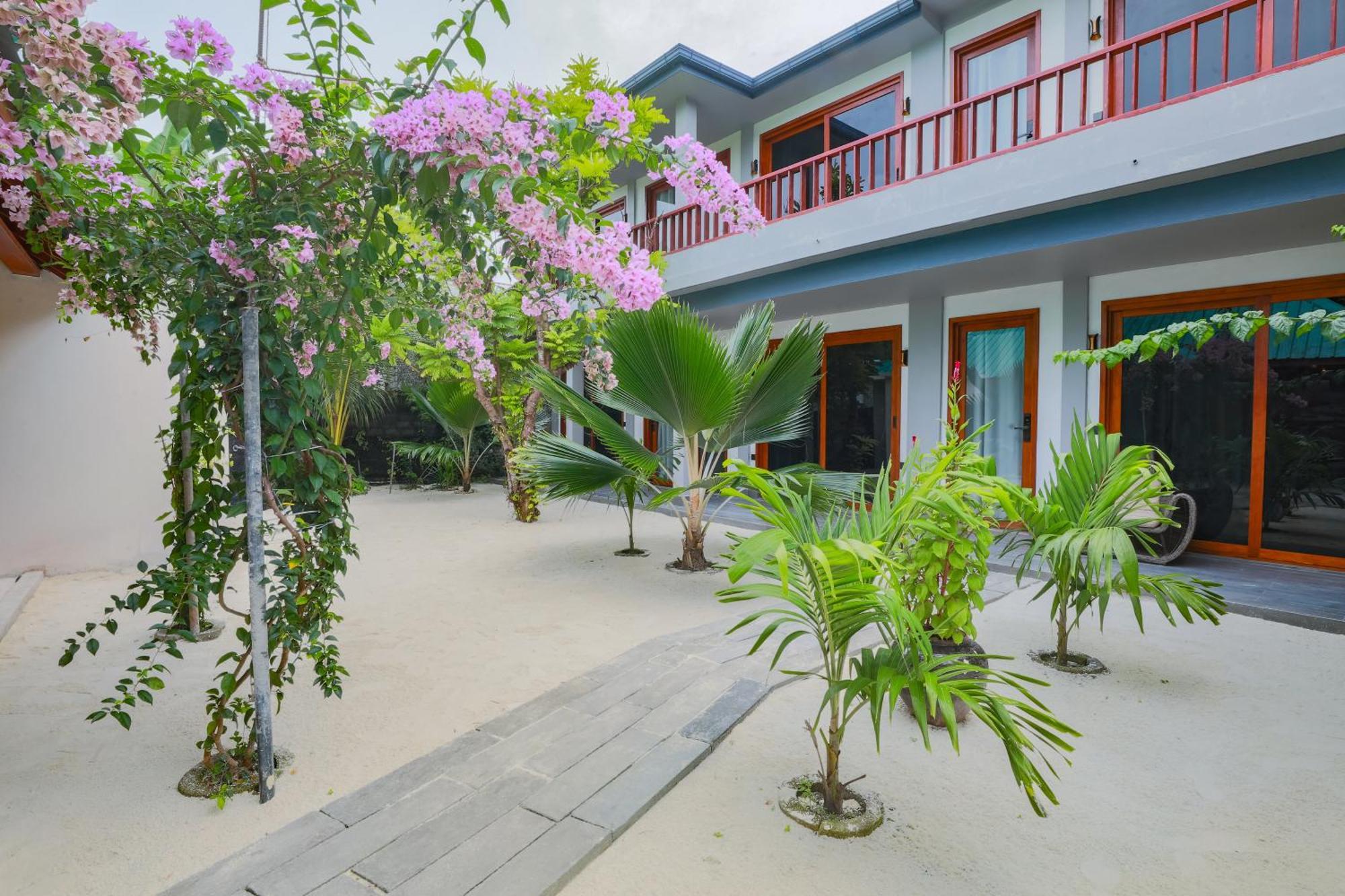 Sunny Breeze View Hotel Hangnaameedhoo Eksteriør billede